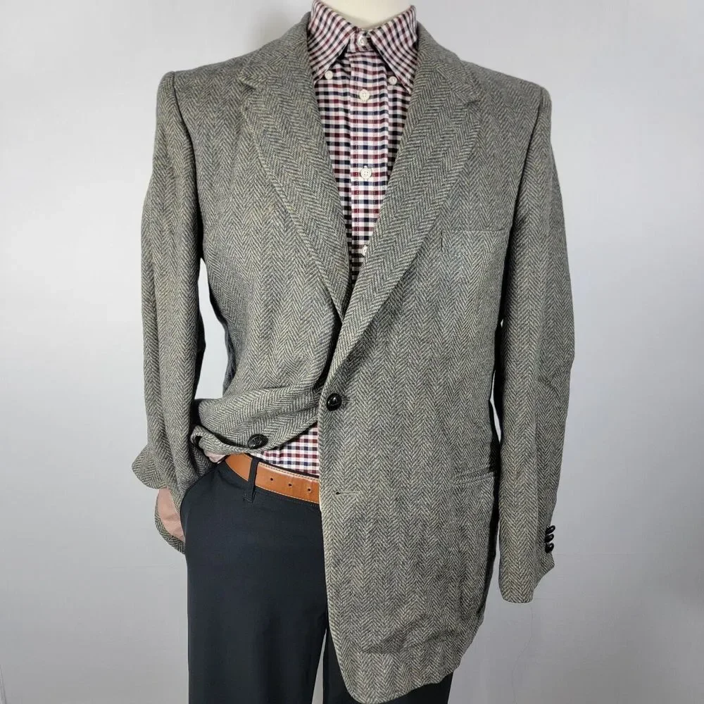 VTG Austin Manor Men's Tweed Sport Coat Blazer Two Button Gray‎ Herringbone 46L